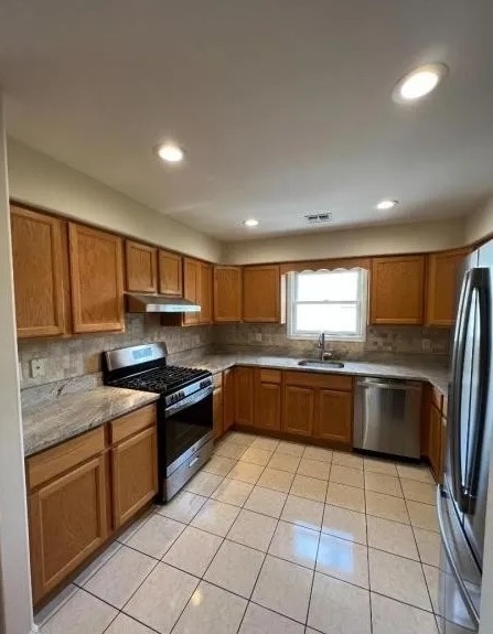 Building Photo - 35 Hawkins St Unit 2 Rental