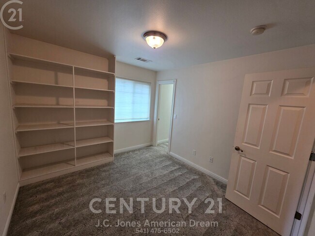 Photo - Newer 3 bed 2 bath