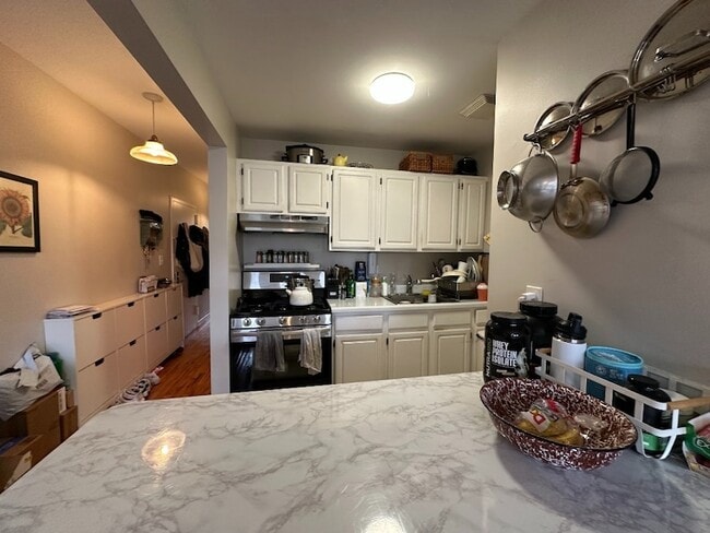 Photo - 191A Richards St Unidad 3 Rental