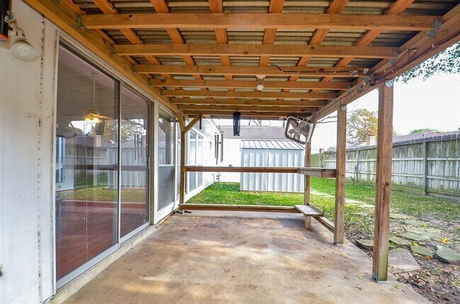 Photo - 15815 Boulder Oaks Dr