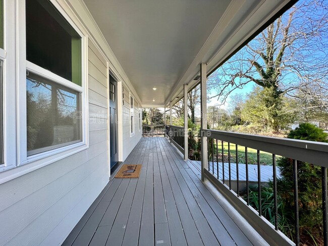 Photo - 189 W Jefferson St