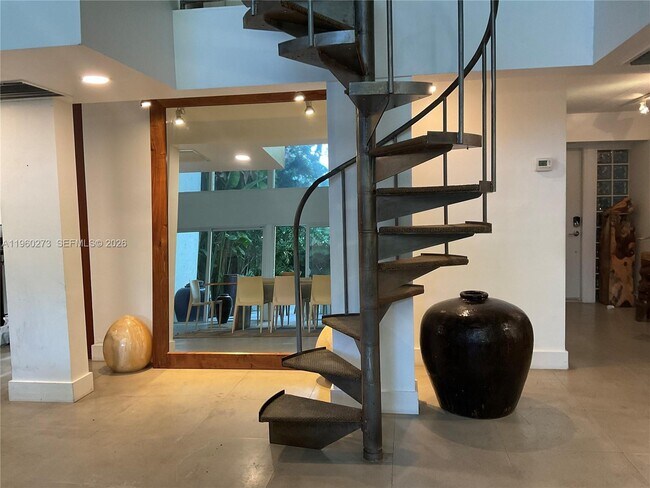 Photo - 2485 Inagua Ave