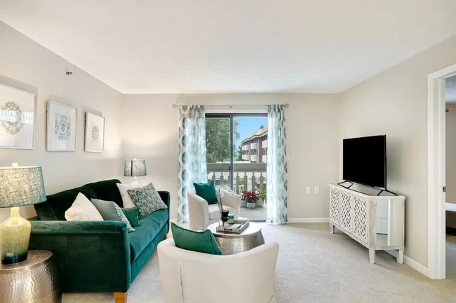 Photo - King's Reserve College Park 55+ Active Living