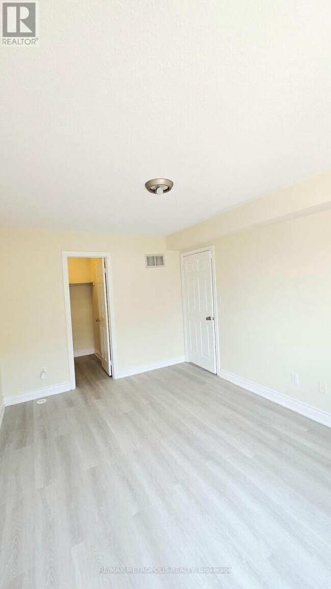 Photo - 1795 Markham Rd