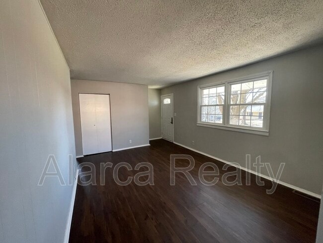 Photo - 5321 Southampton Rd