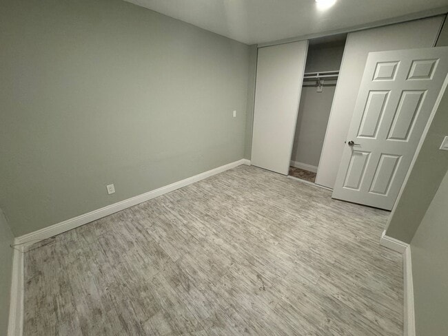 Photo - 5 Bedroom Ranch Home