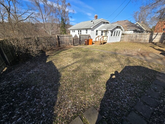 Photo - 1215 Fairway St