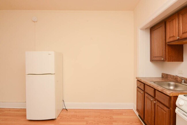 Photo - 3335 W Diversey Ave Unidad D631
