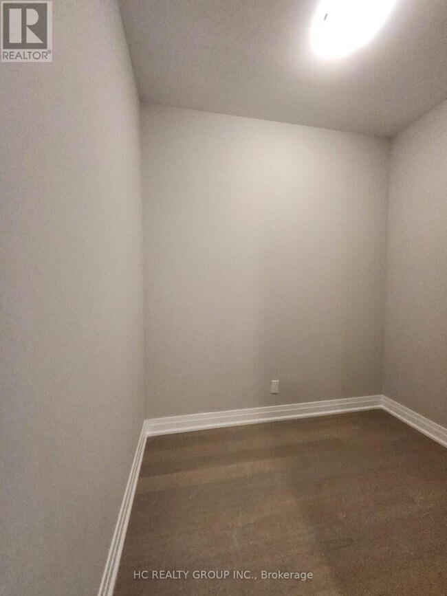 Photo - 3265 Carding Mill Trail Unité 404