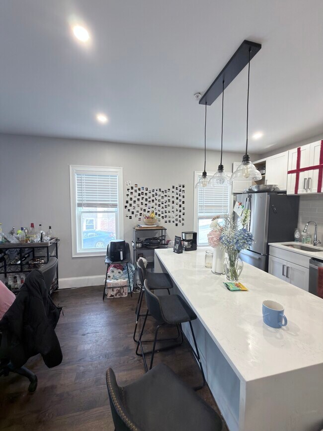 Photo - 156 Hillside St Unidad 1