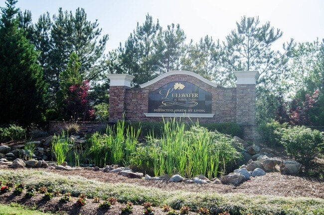 Lullwater at Saluda Pointe
