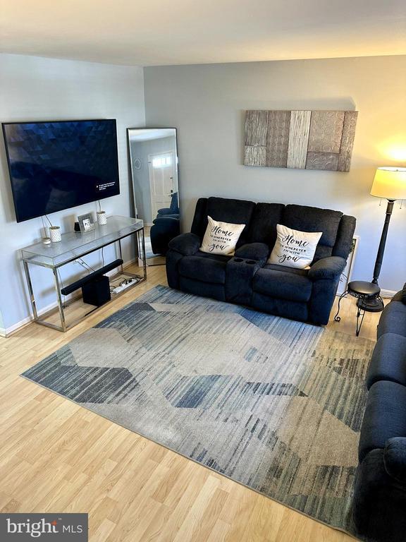 Photo - 5985 Grand Banks Rd