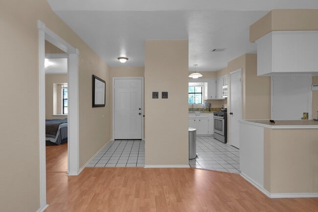 Photo - 83 Summer Crest Cir