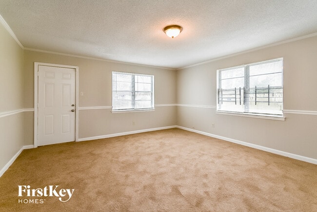 Photo - 3078 Churchill St