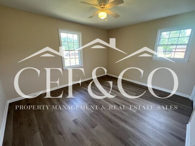 Photo - Adorable 2 bedroom 1 bathroom duplex now available in Inman!