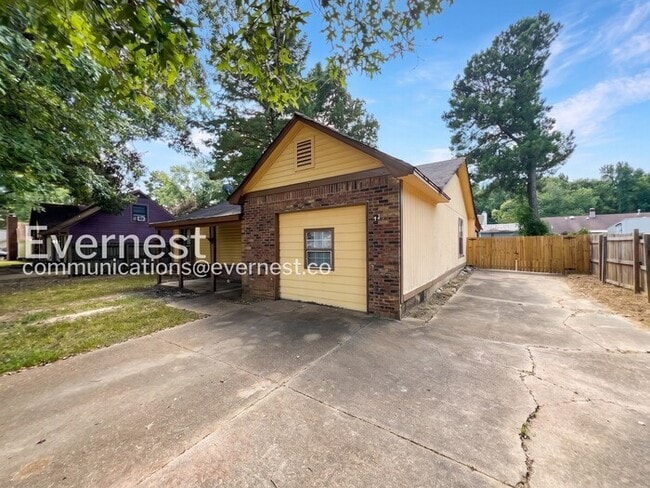 Photo - 5787 Northland Dr