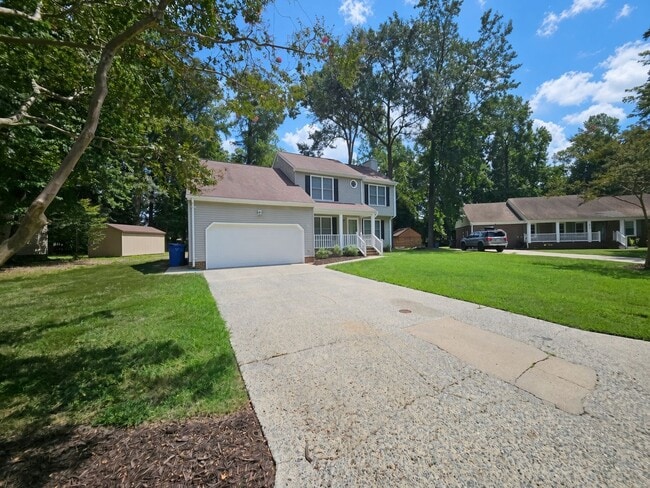 413 Saddle Ct