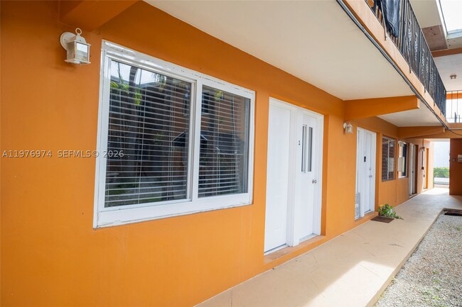 Building Photo - 7901 SW 64th St Unit 2