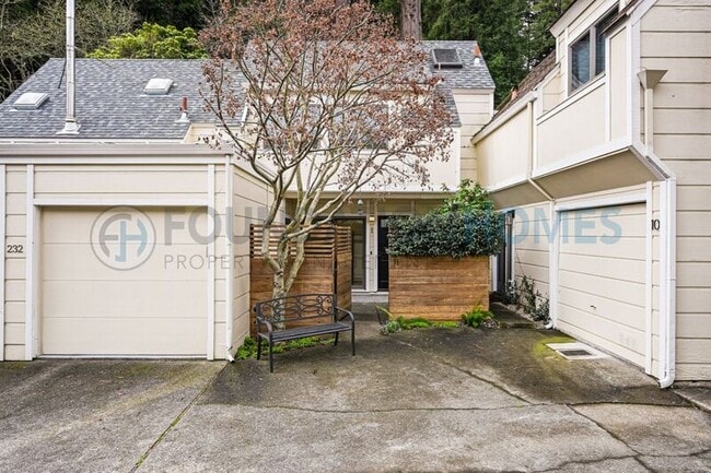 Building Photo - 232 Miller Ave Unit #11