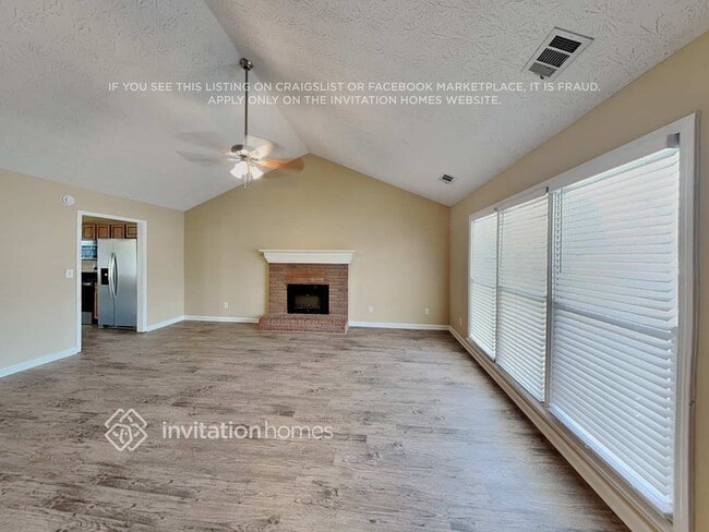 Photo - 2700 Archer Way