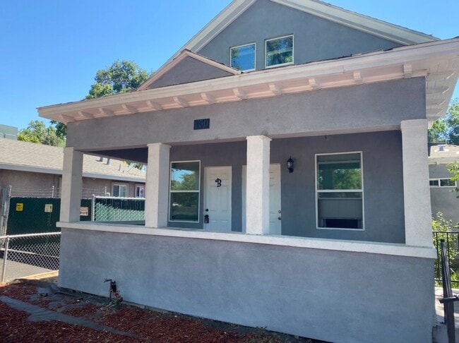 Building Photo - Burney Street Triplex Unit B