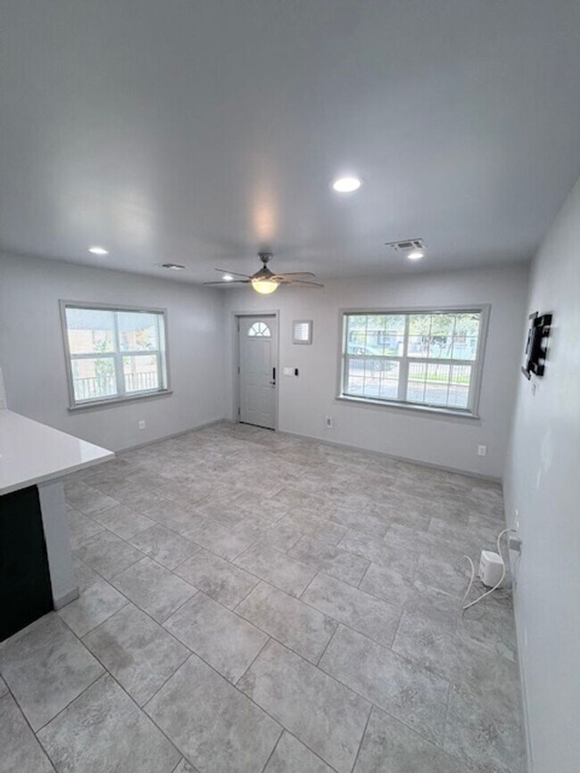 Photo - Charming Updated Patio Home in Historic District!