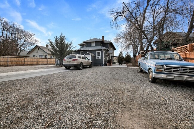 Photo - 540 Hill Ave Unit B