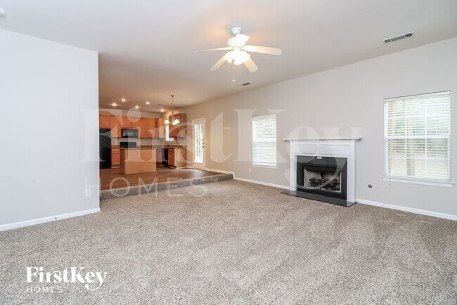 Photo - 420 Farmwood Way