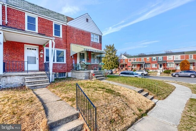 Photo - 602 Aldworth Rd