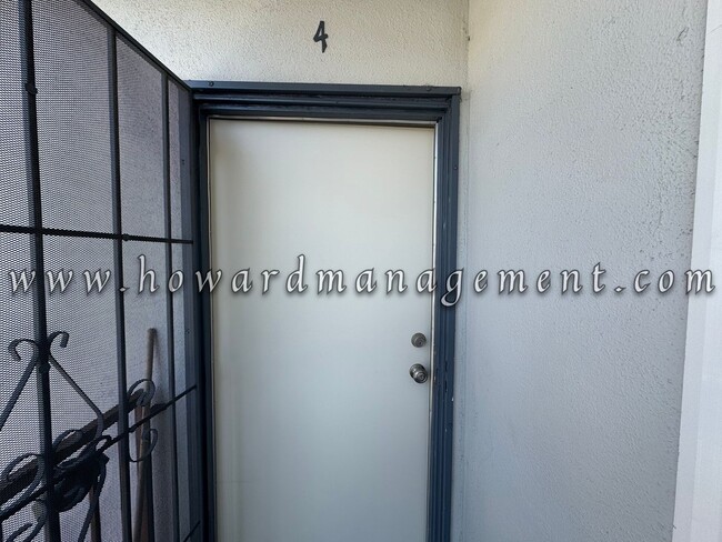 Photo - 04240CE Unit 4