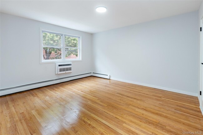 Photo - 3524 Cambridge Ave Unit 3
