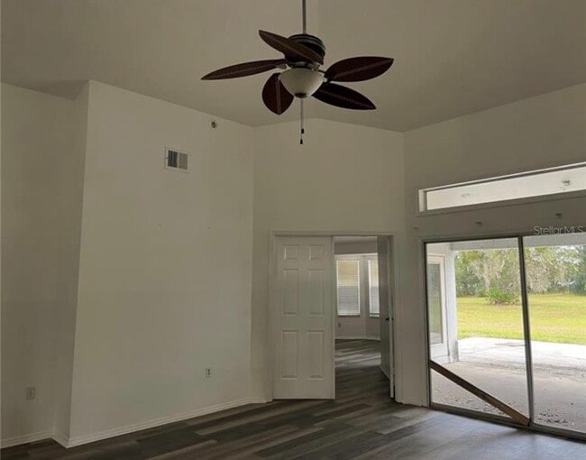 Photo - 3335 La Salle Ave