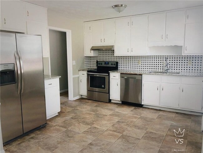 Photo - 3733 Tree Bark Ln SW