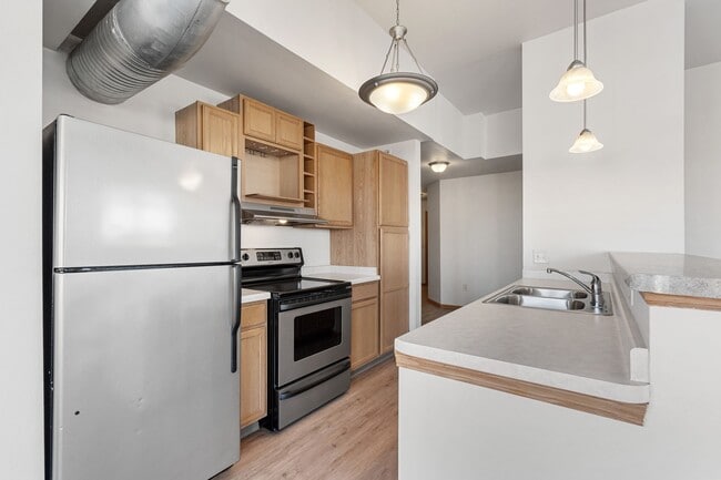 Six Points Apartments