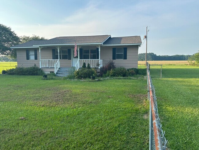 Beatiful home for quiet Country Living - House Rental in Holly Hill, SC ...