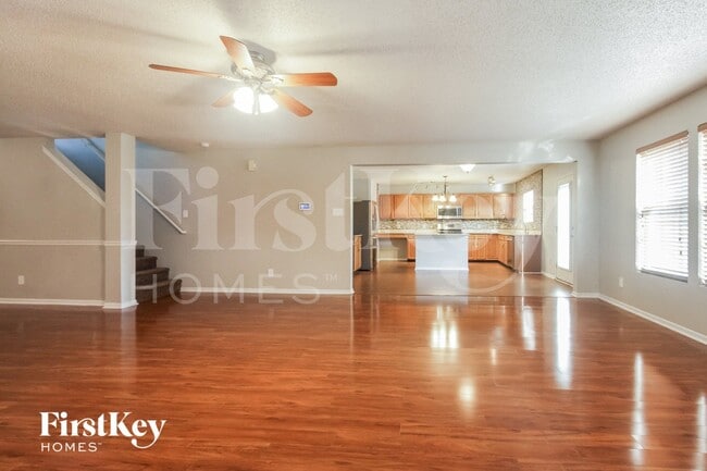 Photo - 945 Brookhaven Dr