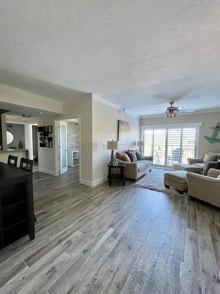Photo - 4907 Midtown Ln Unit 1211