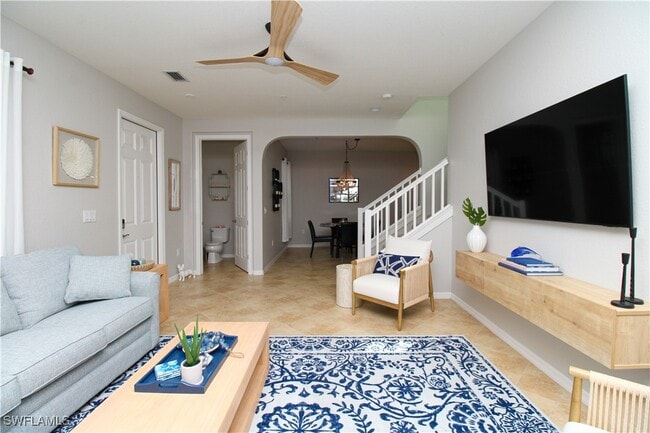 Building Photo - 9025 Alturas St