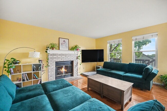 Photo - 448 Somerset Dr
