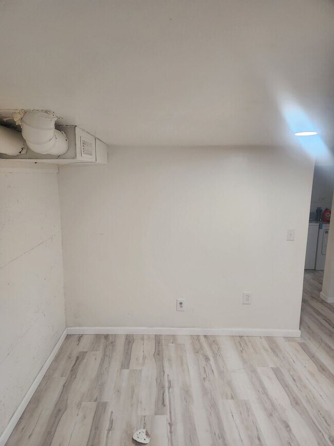 Photo - 330 S Mission St Unidad 330 S Mission St #B