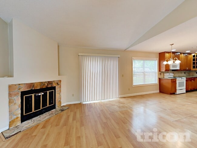 Photo - 7742 Settlers Landing Trail S