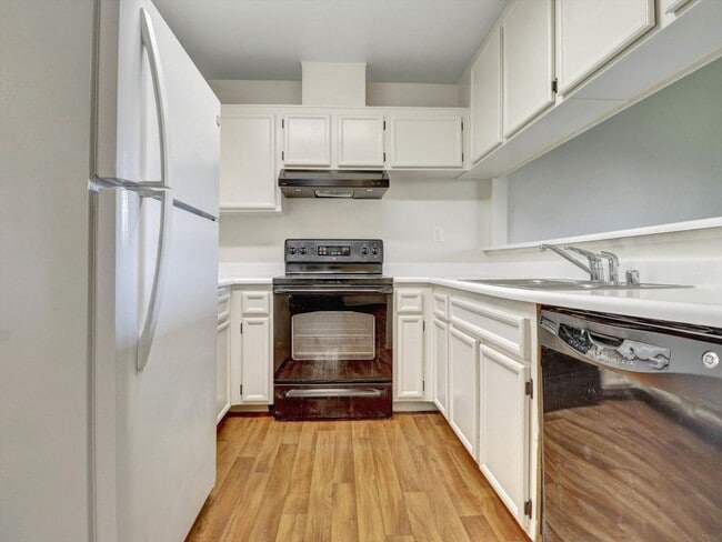 Photo - 291 E Mel Ave