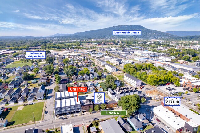 Photo - 550 E Main St