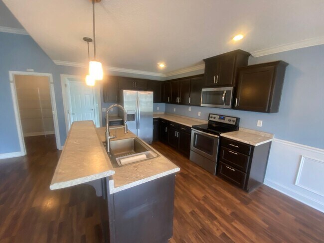 Photo - 26 Kinlock Ct