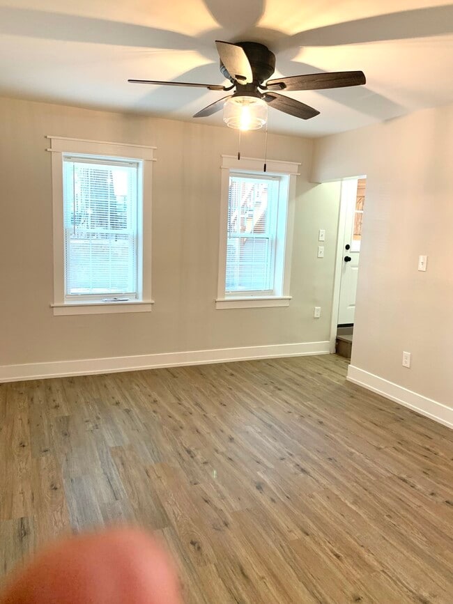 Photo - 1943 N Winchester Ave Unit Garden