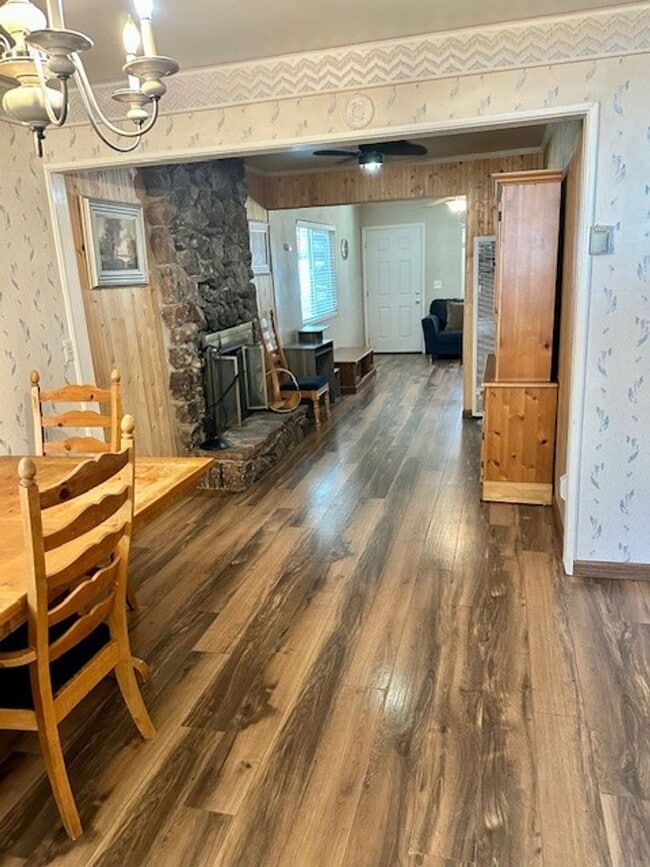 Photo - 3Bd 1Ba home available for a longterm lease!  Call and inquire today!