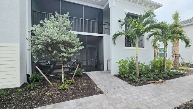 Building Photo - 15185 Bluffton Ln Unit 828 Rental