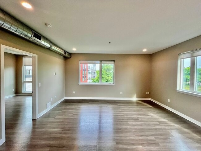 Photo - 625 S Goodman St