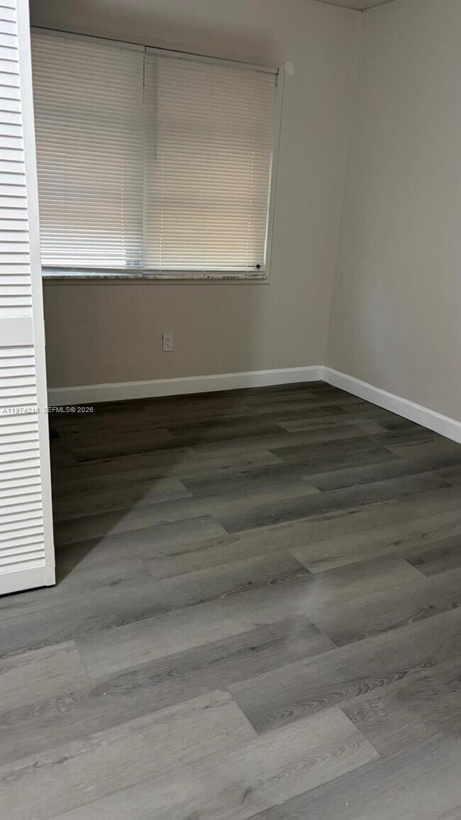 Photo - 709 NW 1st St