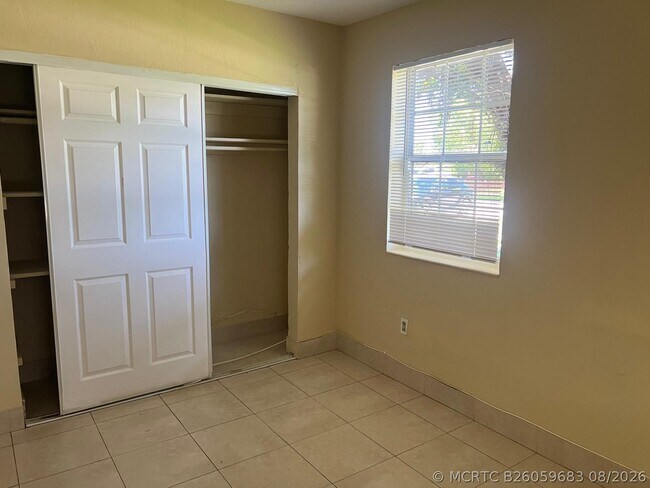 Photo - 4721 NE 18th Ave
